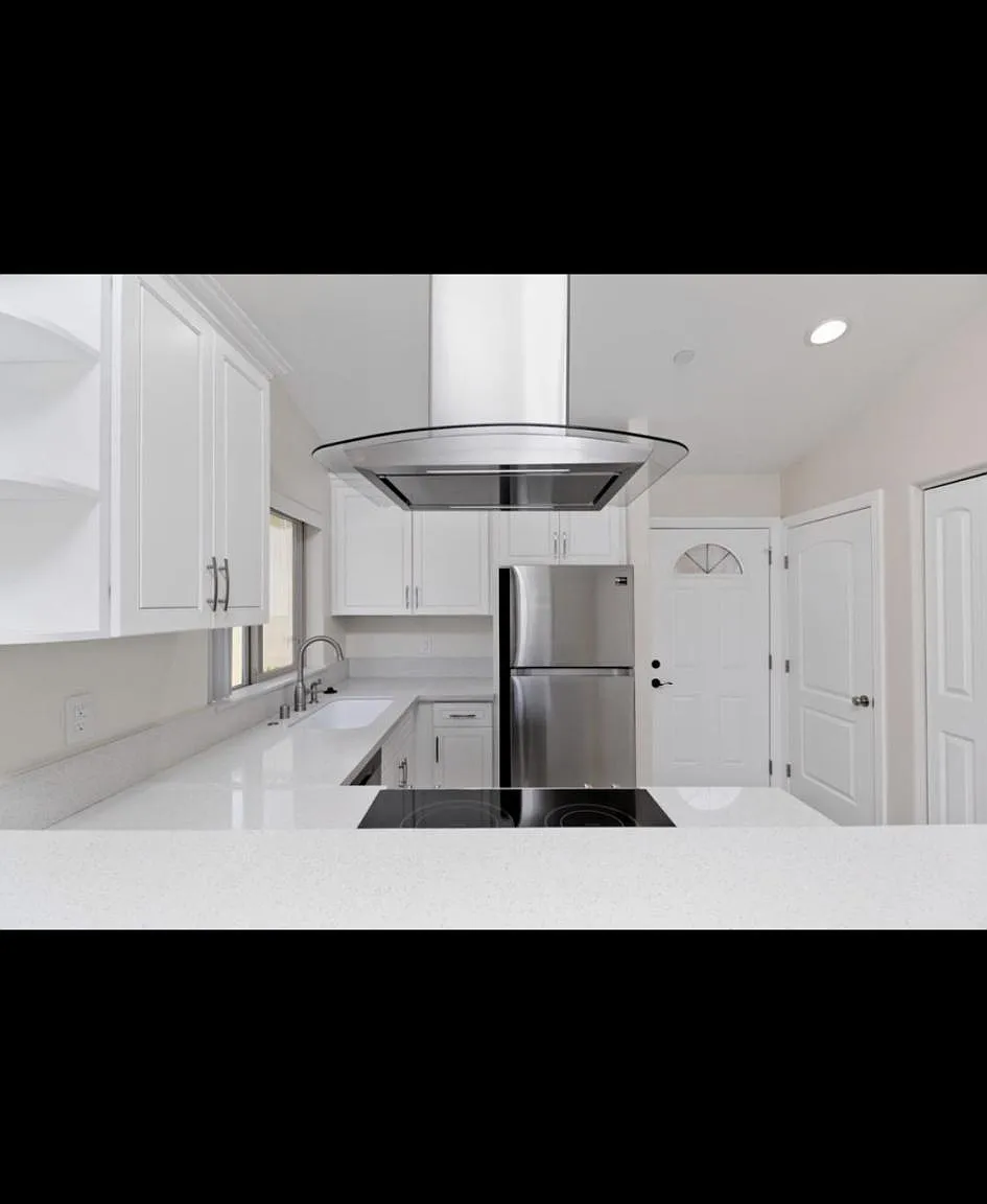1301 Lobo Dr — Photo 3