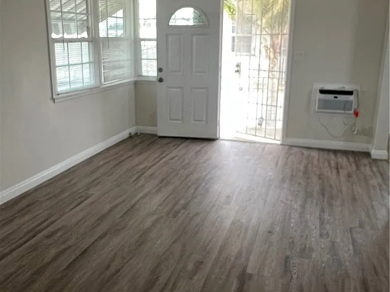 670 S 2nd Ave #6701/2 — Photo 12
