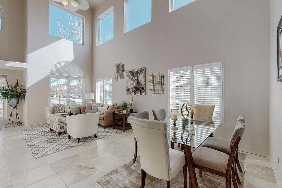 4 bed, 3.0 bath, 3000 sqft, $4,300 — Photo 3