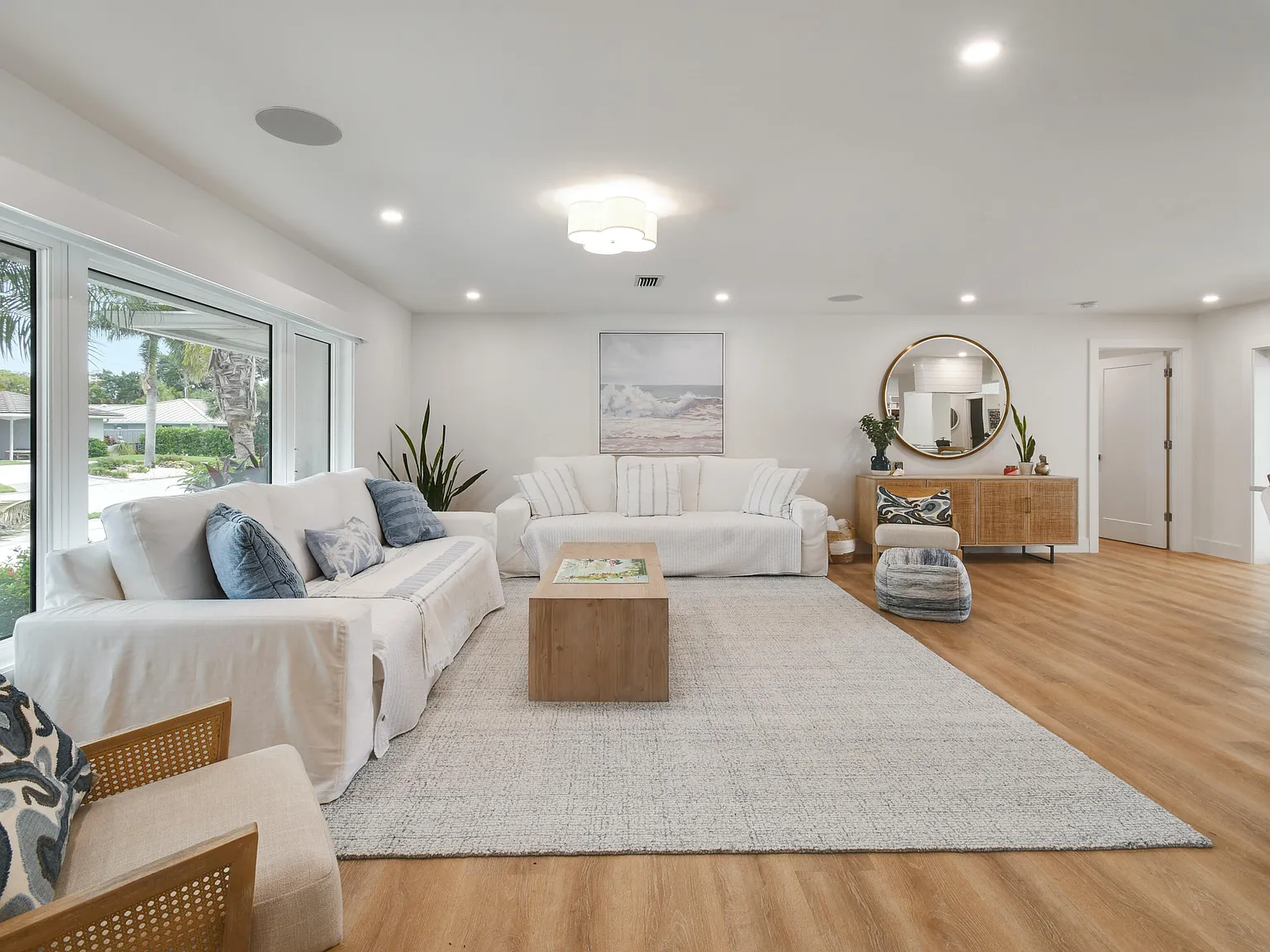 3 bed, 3.5 bath, 2105 sqft, $15,000 — Photo 4