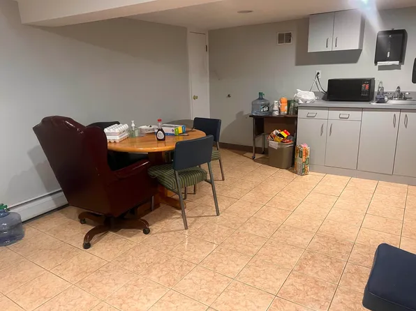 268 Saint Pauls Avenue image 8 of 8