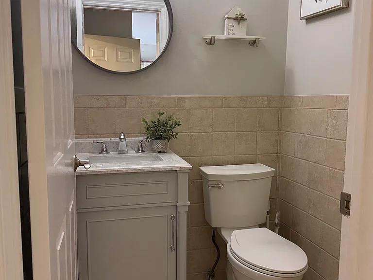 Powder room