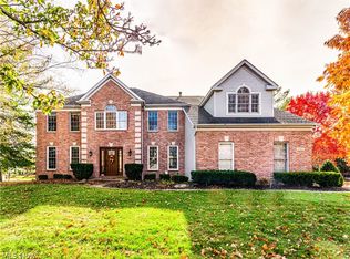 21821 Woodfield Trl, Strongsville, OH 44149