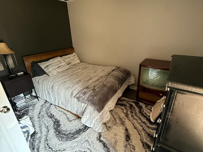 844 Southwest Dr — Photo 14