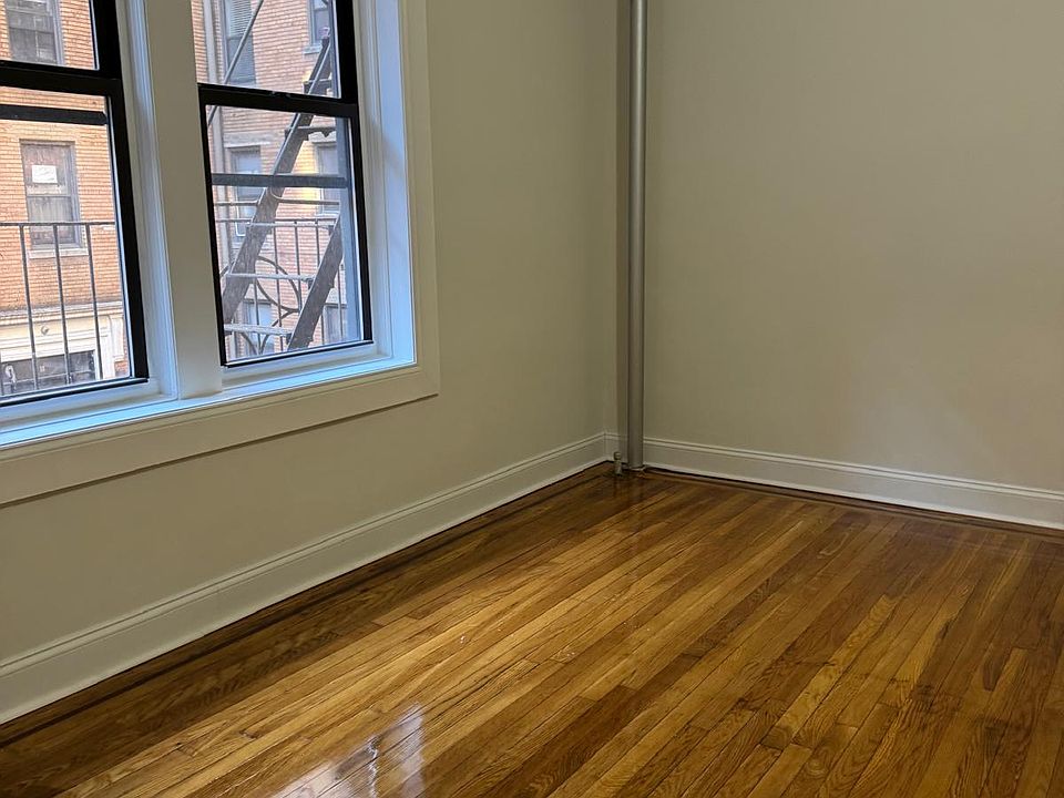 1st image of 21-24 31st St #2N