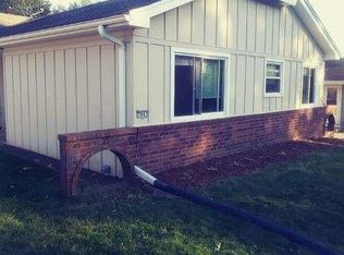 3843 81st St, Urbandale, IA 50322