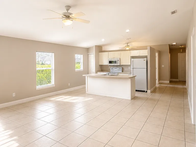 111 Homer Ave S — Photo 13