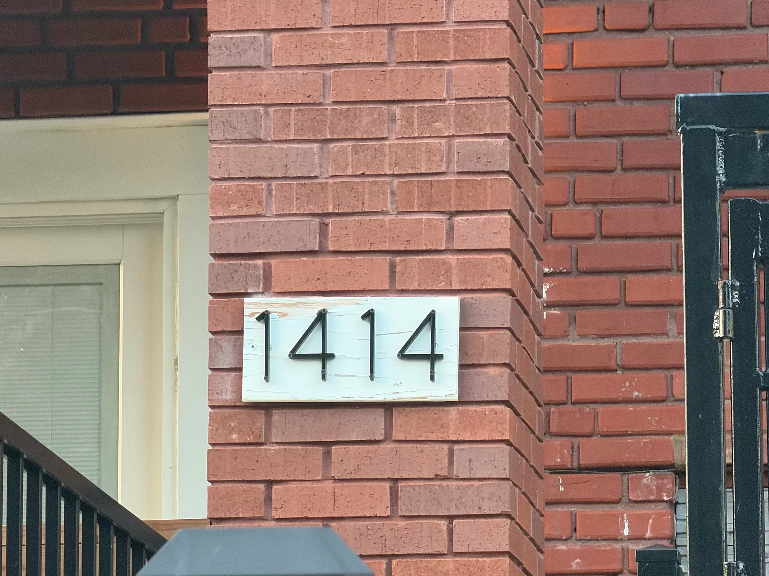 2 bed, 700 sqft, $1,325 — Photo 2