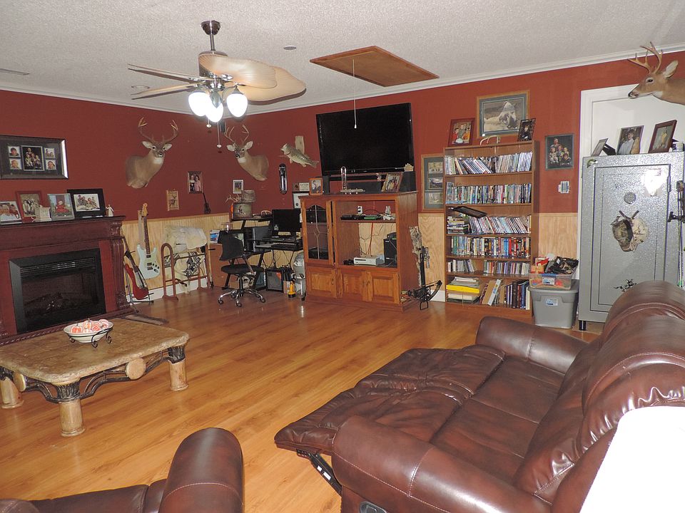 1st image of 29 Miller Dr