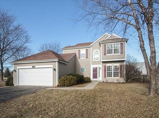 621 Joseph St, Lake In The Hills, IL 60156
