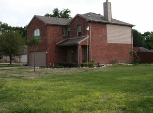 102 Princeton Cir, Terrell, TX 75160