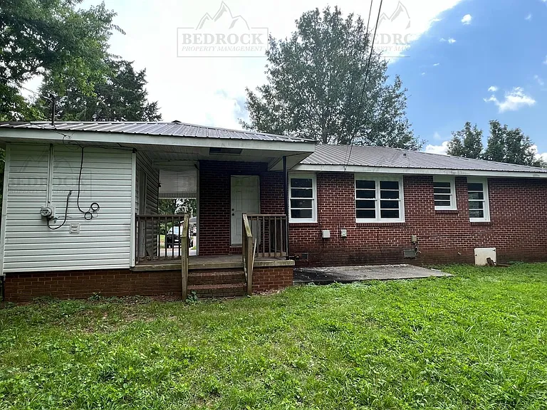 2706 Norton Ave NW — Photo 5