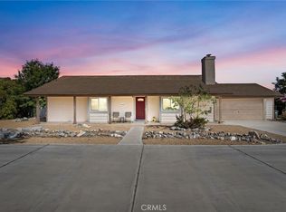 14420 Iroquois Rd, Apple Valley, CA 92307