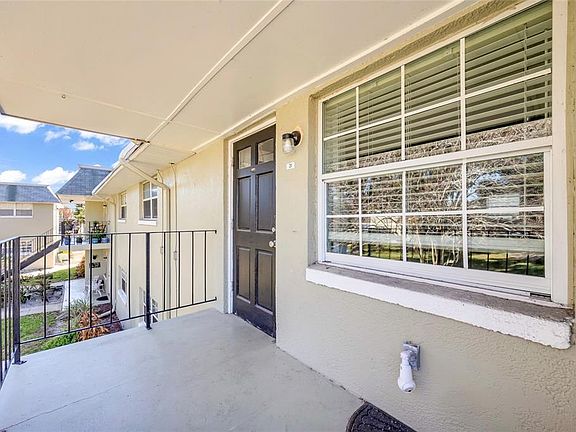 3rd image of 525 Conway Rd APT 31