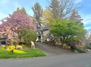 3709 Holiday Dr SE, Olympia, WA 98501