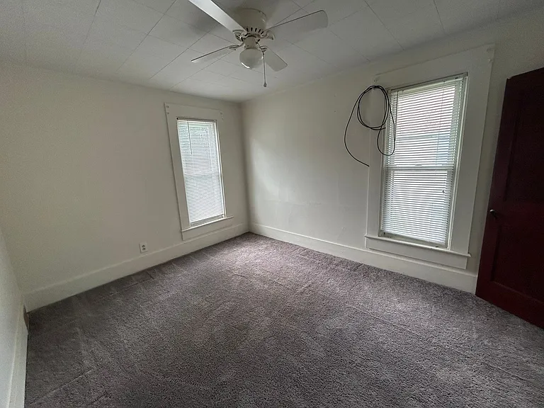 226 Park St — Photo 14