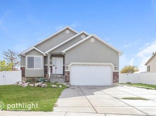 1902 N 2895 W, Clinton, UT 84015