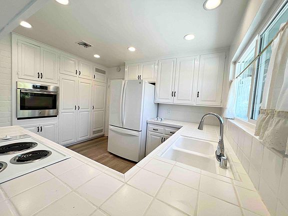 5th image of 17431 E Santa Clara Ave