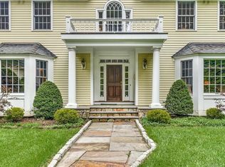 301 Laurel Rd, New Canaan, CT 06840
