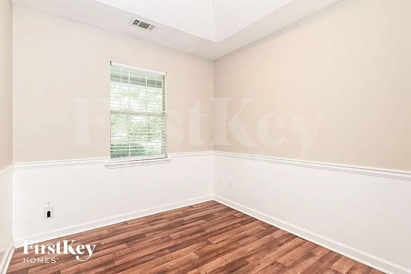 3 bed, 2.0 bath, 1419 sqft, $1,775 — Photo 4