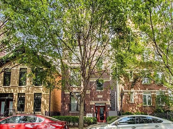 3rd image of 1302 W Fillmore St APT 2