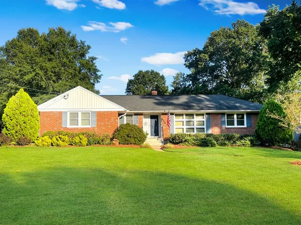 20 Brown Ln, Danville, VA 24541