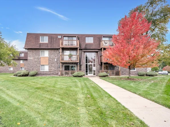 19300 Wolf Rd APT 11, Mokena, IL 60448