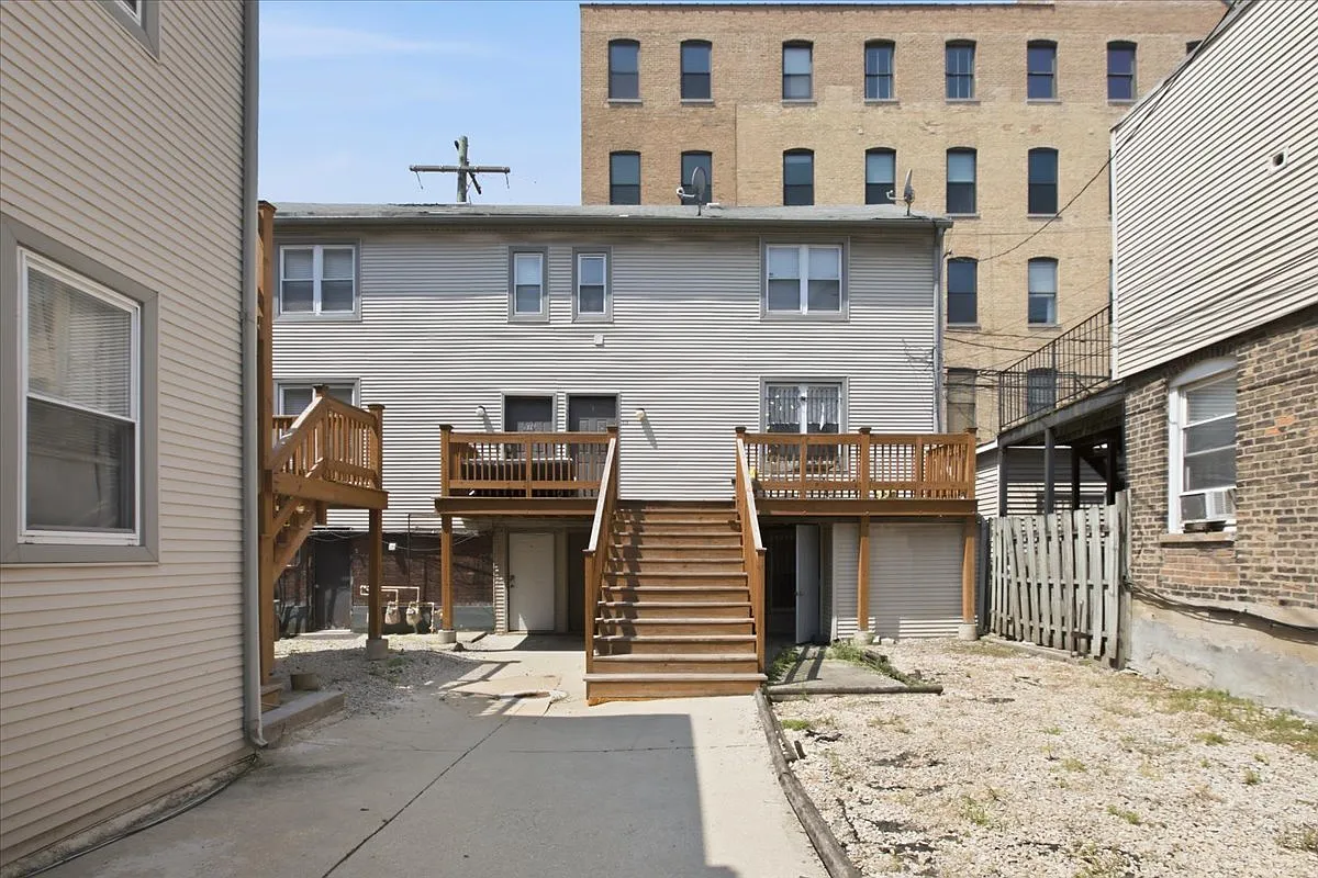 3 bed, 1500 sqft, $3,495 — Photo 1