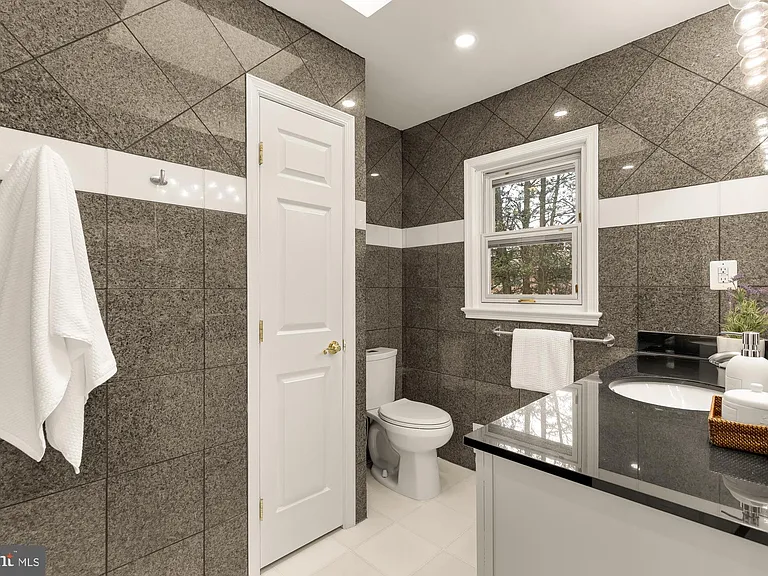 5001 Overlea Ct — Photo 22