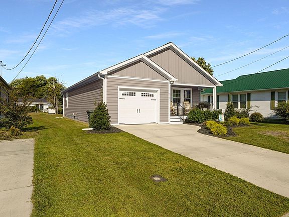 2nd image of 813 North Roan Street