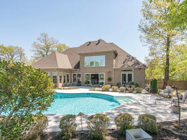 417 Huntcliff Dr, Jonesboro, AR 72404