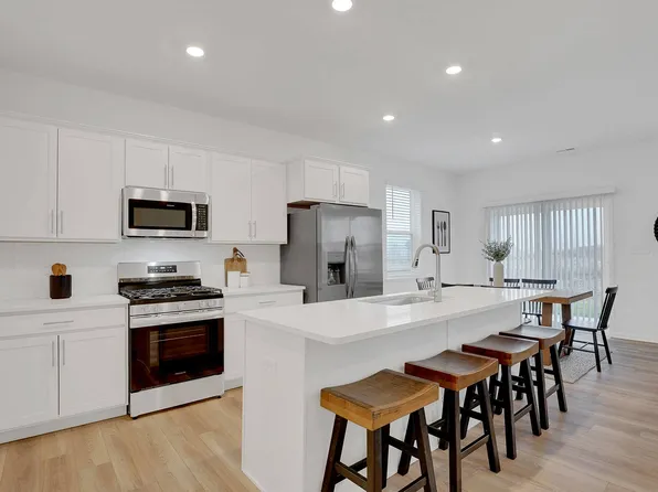 Canvas at Crown Point