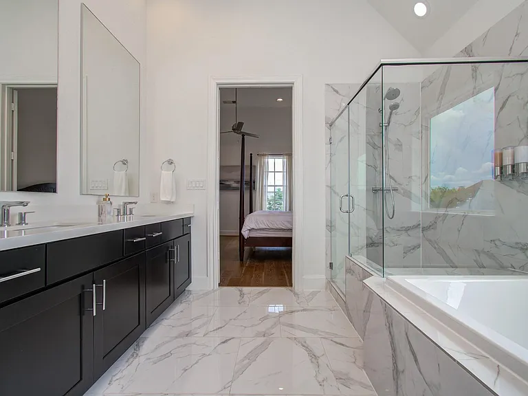 1512 Stuart St — Photo 33