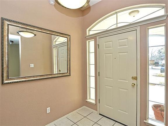 3rd image of 501 Settlement St