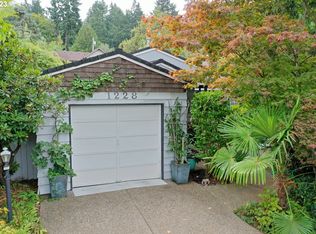 1228 Cedar St, Lake Oswego, OR