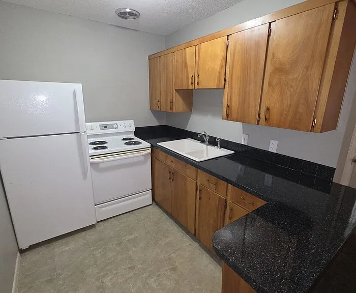 23 N Riley St #217 — Photo 7