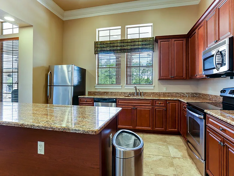 70305 Winding River Dr — Photo 40