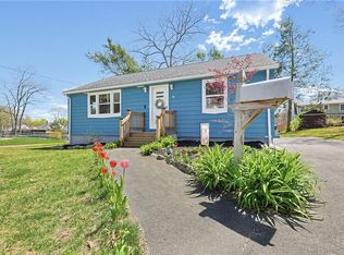 18 Adelaide Ave, Smithfield, RI 02917