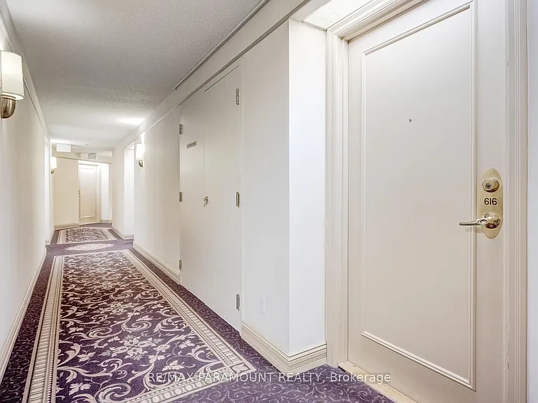 25 Kingsbridge Garden Cir #616 — Photo 6