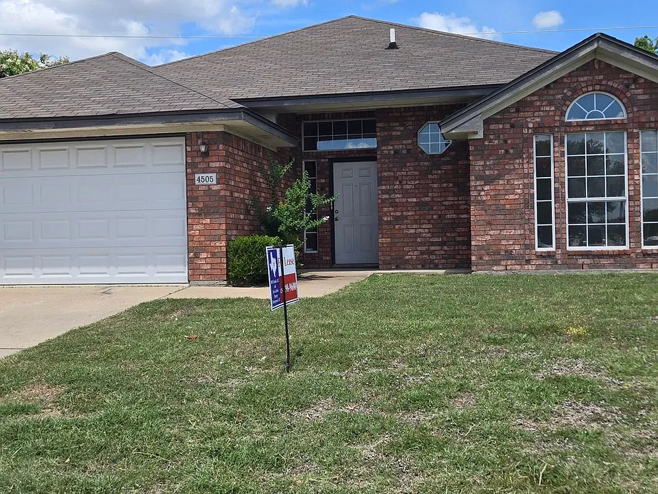4505 Hitchrock Dr