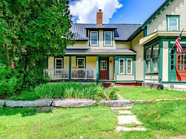 31 Park St #31B, Bethel, ME 04217