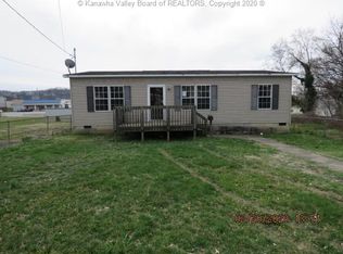 1627B 7th Ave, Charleston, WV 25387