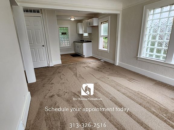 3rd image of 19164 Sherwood St