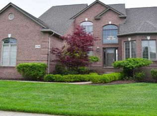 19784 Demil Dr, Macomb, MI 48044