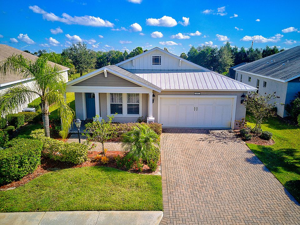 Craftsman style architecture
