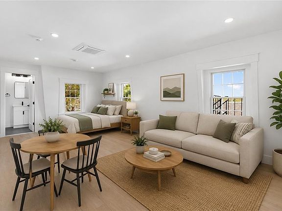 4th image of 8 Melrose St #8