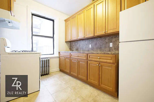 Rented by Zuz Realty | media 4