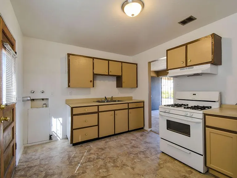 434 Kentucky St SE #438B — Photo 2