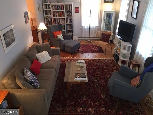 29 Lafayette St — Photo 5