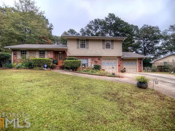 146 Club Cir, Stockbridge, GA 30281